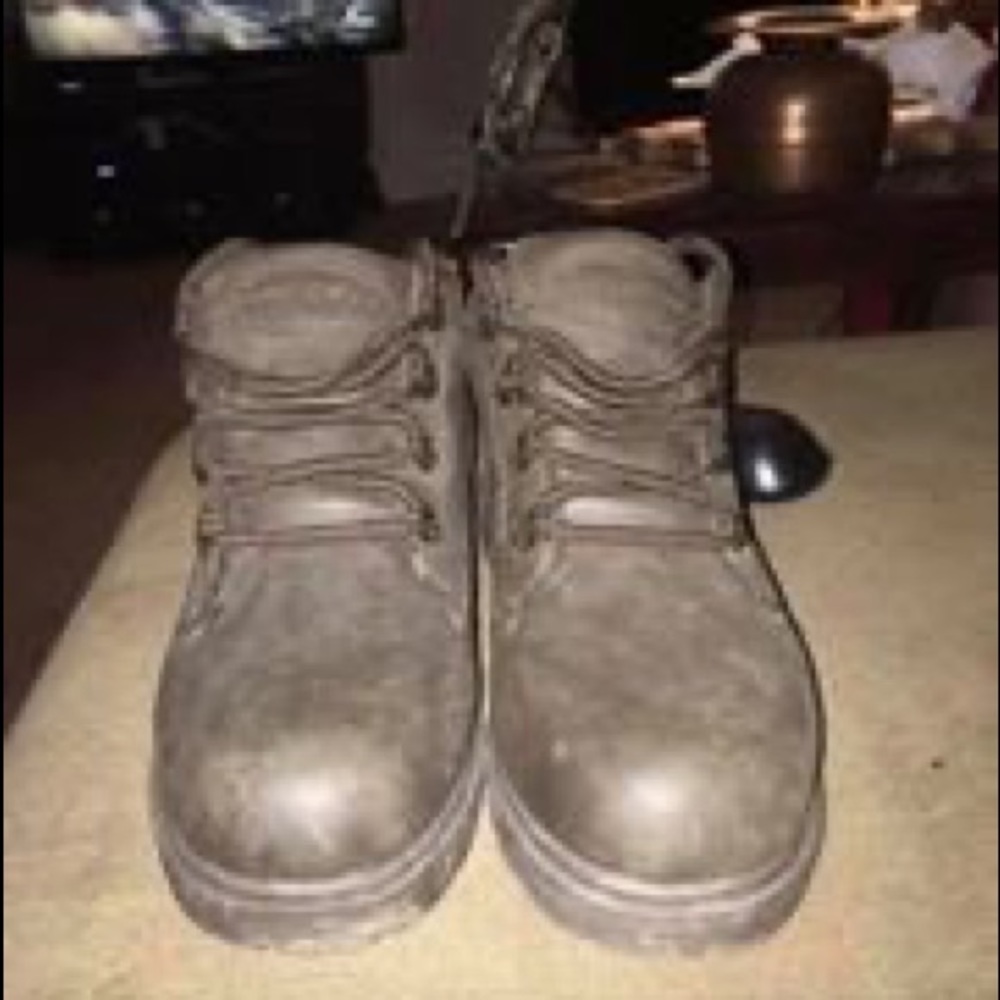 Lugz